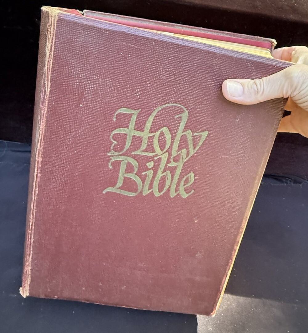 1959 Vintage Holy Bible KJV J.J. Little & Ives Co Large Print 8 lbs Used